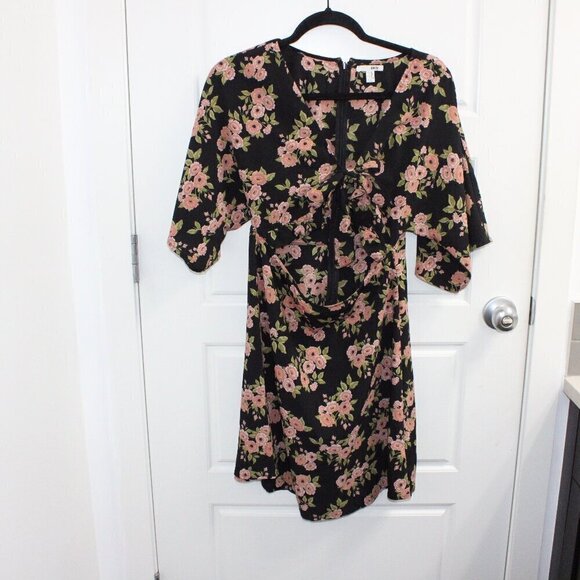 Amuse Society Floral Envy Mini Dress Size Medium - Picture 1 of 4